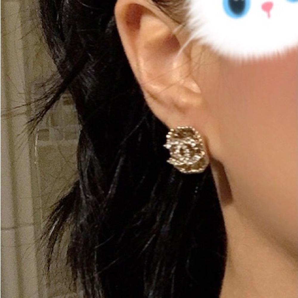 Chanel 24C earrings or REV